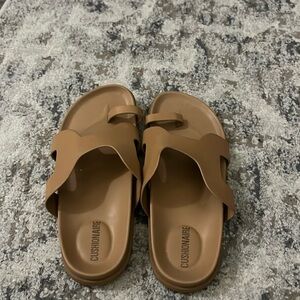 Cushionaire Sandal